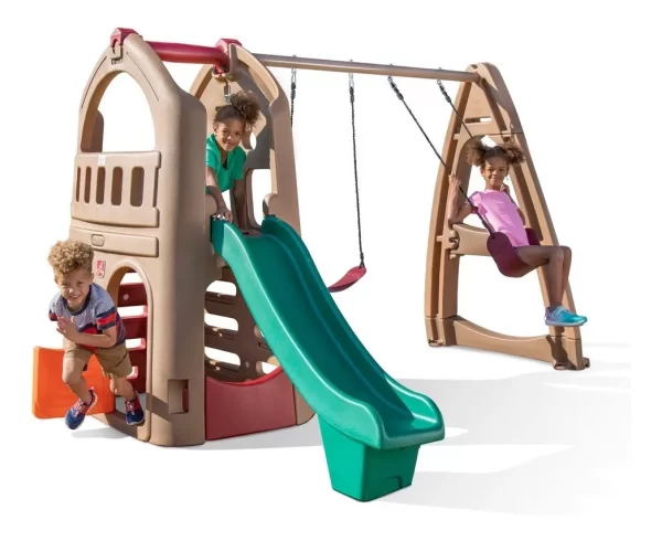PARQUE DE JUEGOS CON RODADERO Y COLUMPIOS Naturally Playful